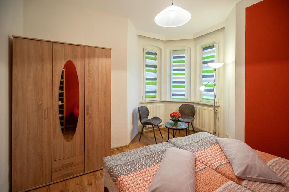 Photo of the whole room, Seating area, Bedroom, wardrobe