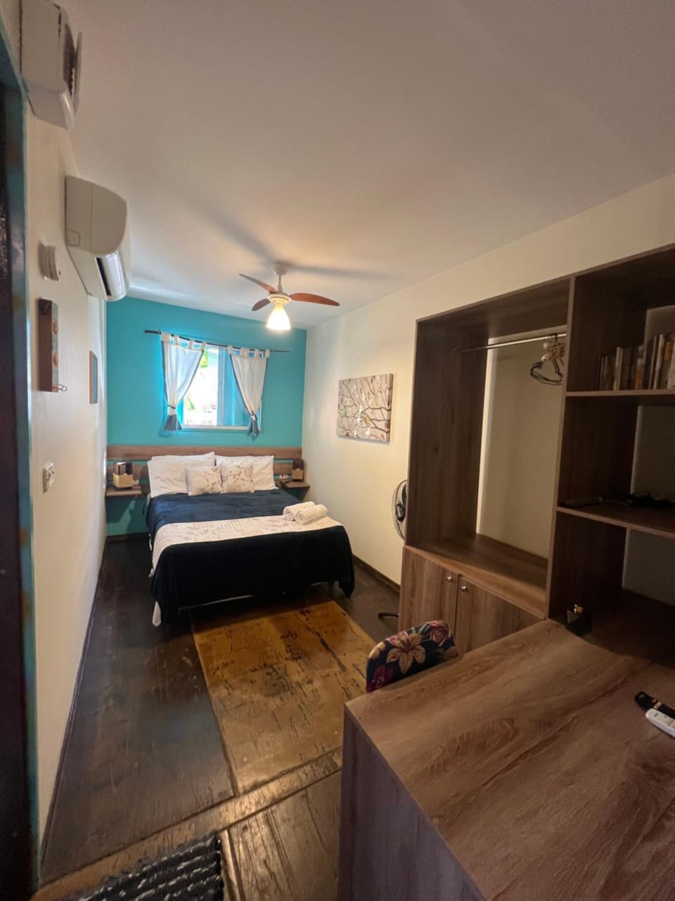 Bed, Photo of the whole room, Bedroom, fireplace, hair dresser, air conditioner