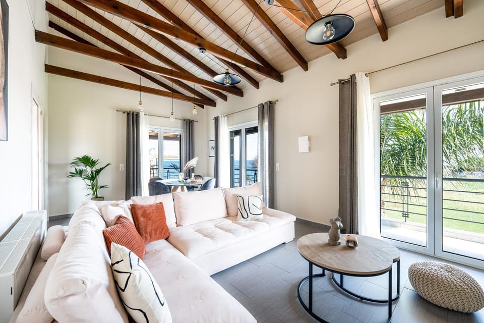 Meltemi Beach House - a seaside Luxury maisonnette House in Peloponnese, Western Greece and the Ionian