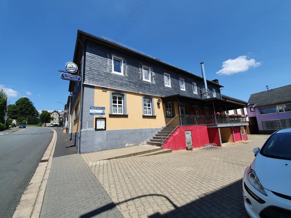 Property building, Facade/entrance