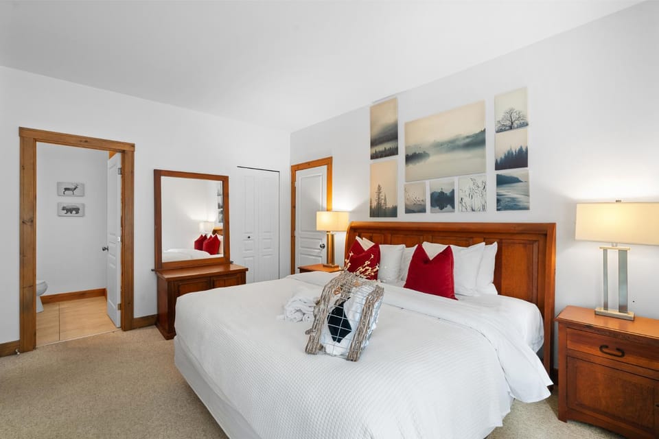 Les Falaises Tremblant - Ski Inout Condo W2bdrs House in Mont-Tremblant