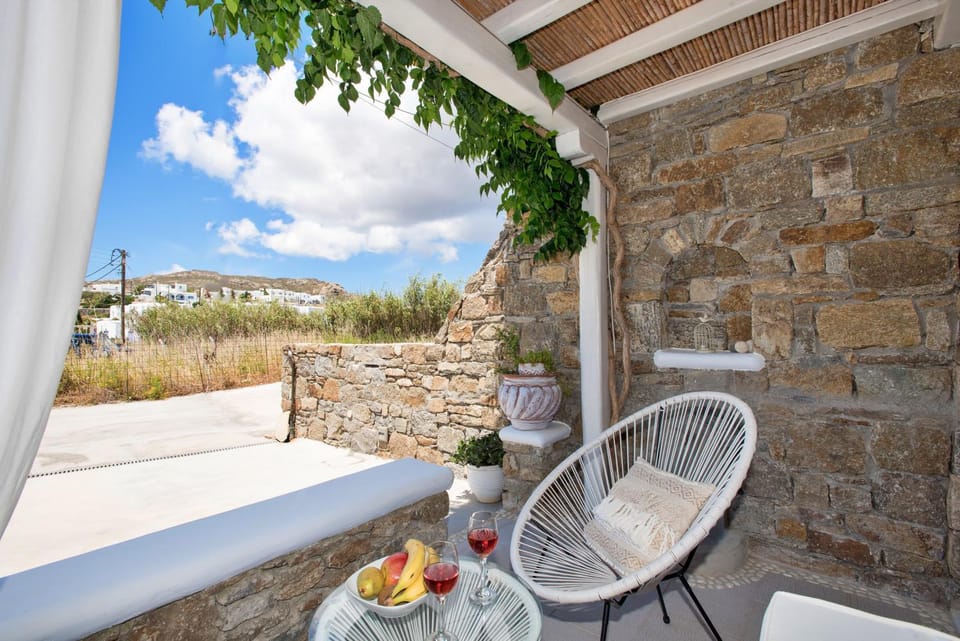 Patio, Day, View (from property/room), Balcony/Terrace