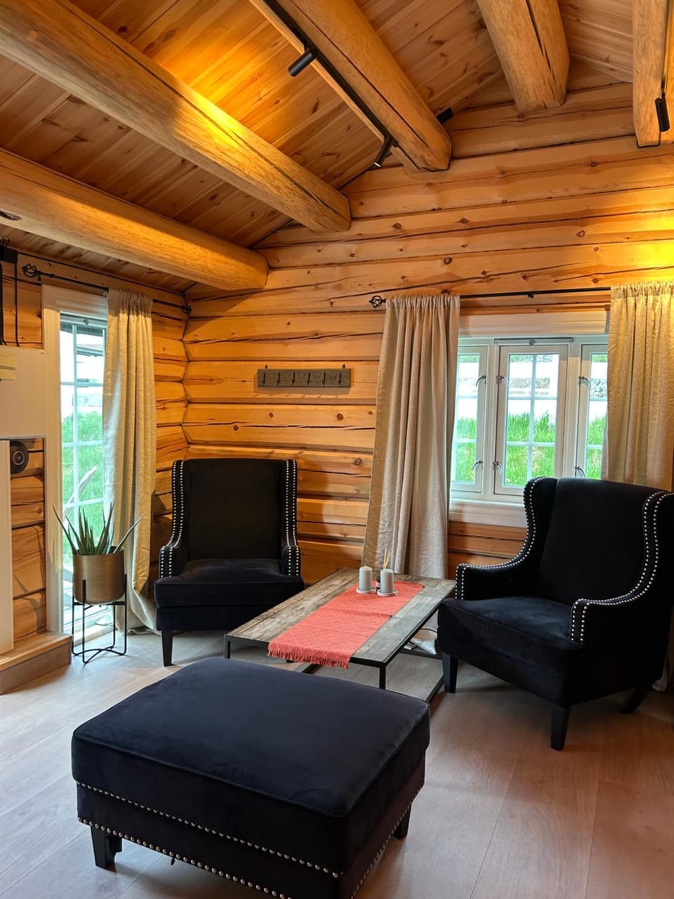 Fjelleventyret gårdsovernatting Farm Stay in Vestland