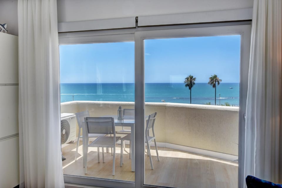 View (from property/room), Balcony/Terrace, Sea view