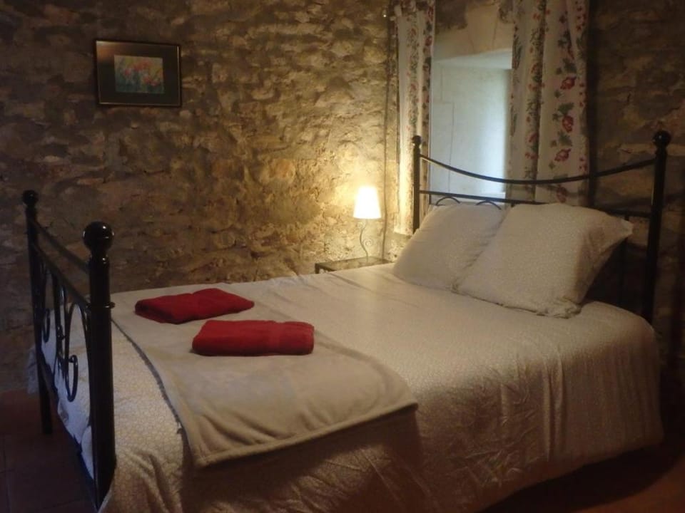 Chambres d´Hôtes Prieuré d'Orniols Bed and Breakfast in Provence