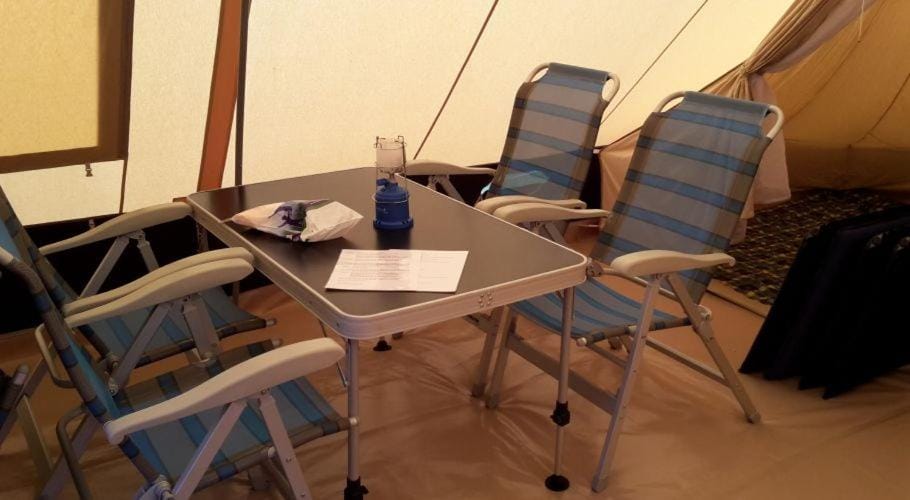 Ameland Tentenverhuur Campground/ 
RV Resort in Nes