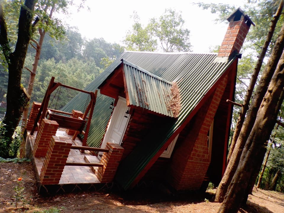 Off site, Decorative detail