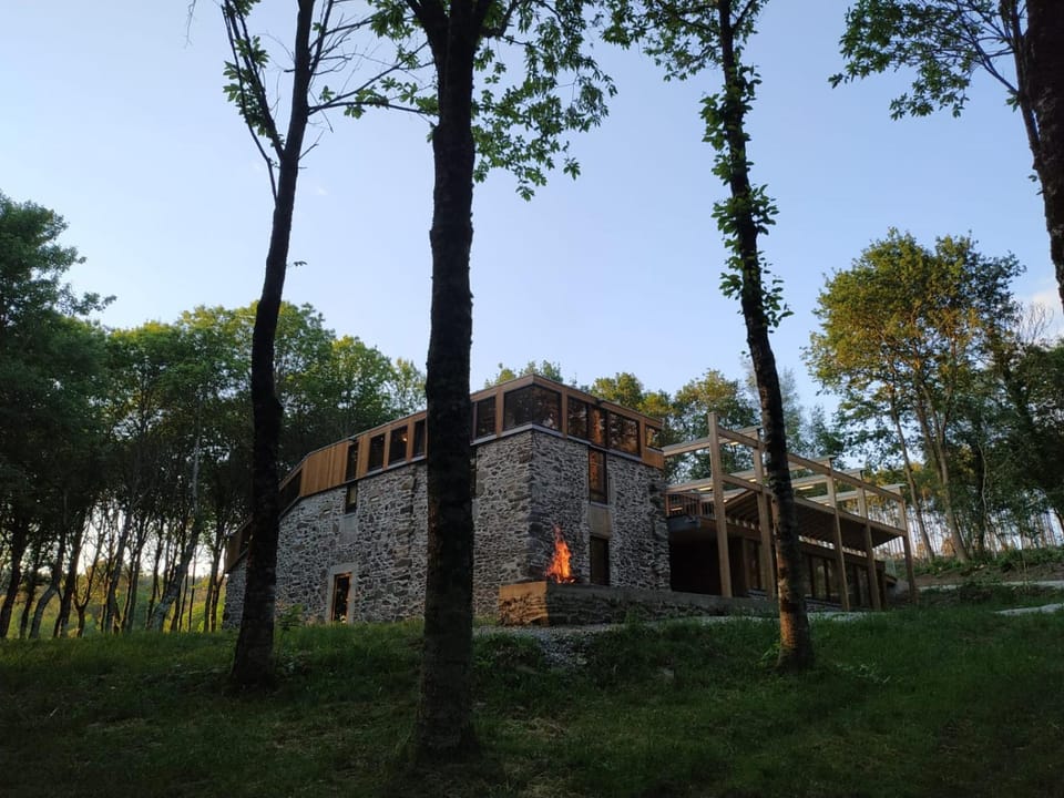 Property building, Day, Natural landscape, Garden, Landmark view, Sunset