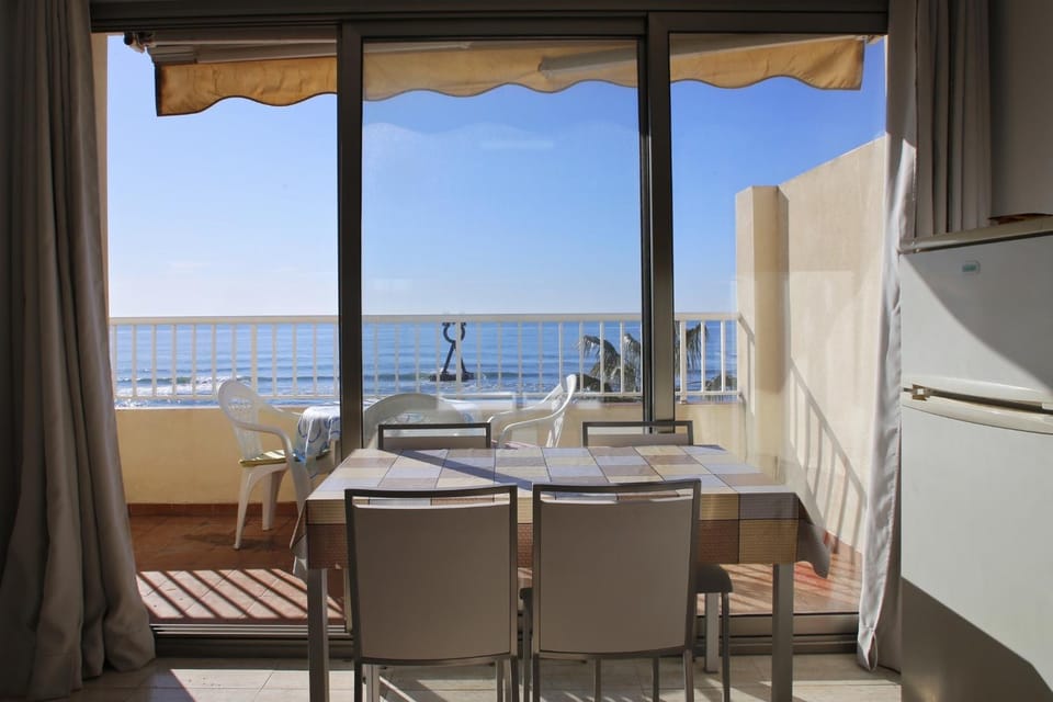 AT173 Baix a Mar Apartment in Torredembarra