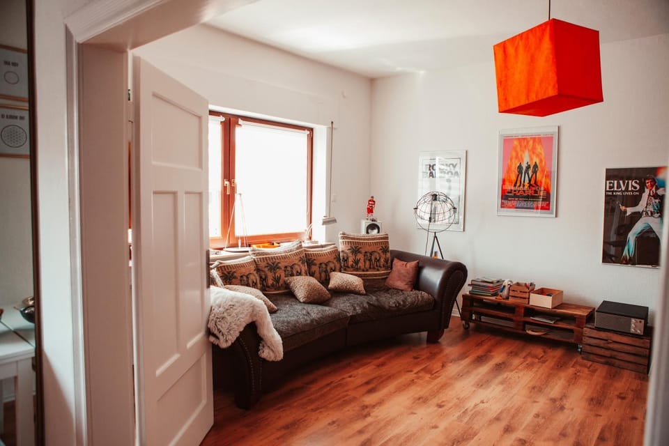 Communal lounge/ TV room, Game Room, Living room, Seating area