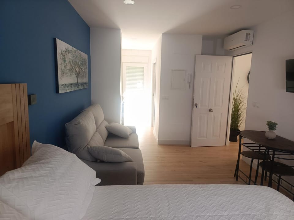 Las Rosas Bed and Breakfast in Malaga
