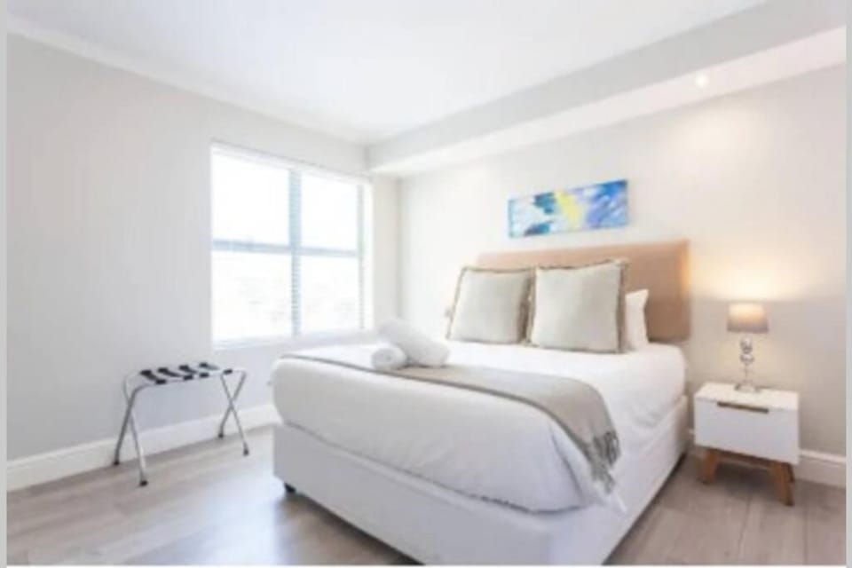 Observatory Rooftop Pool With Gym Apartment in Cape Town