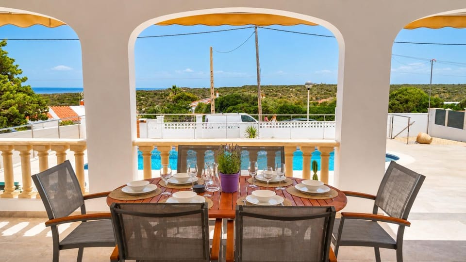 Villa Vistamar - Piscina privada, vistas al mar y a 5 min de la playa House in Balearic Islands
