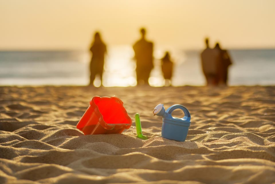 Day, People, Natural landscape, Beach, Sea view, Sunrise, Sunset, group of guests