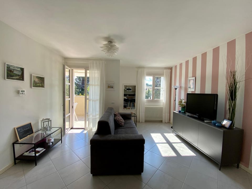 Living room, Time of day