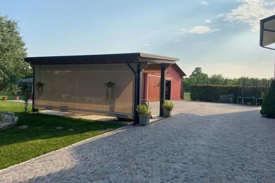 Property building, Garden
