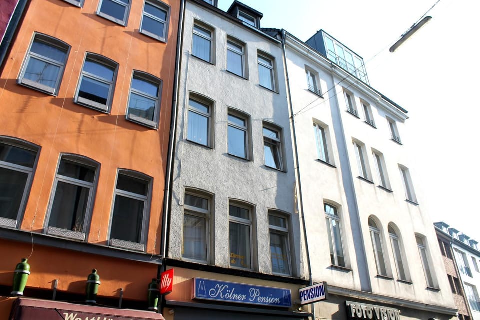 Property building, Day