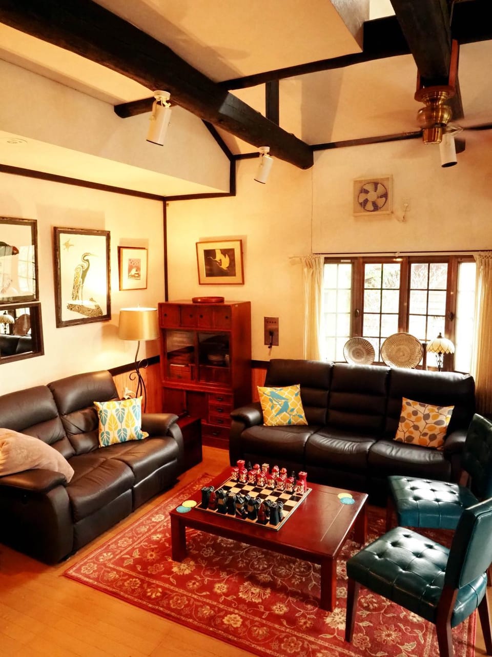Communal lounge/ TV room