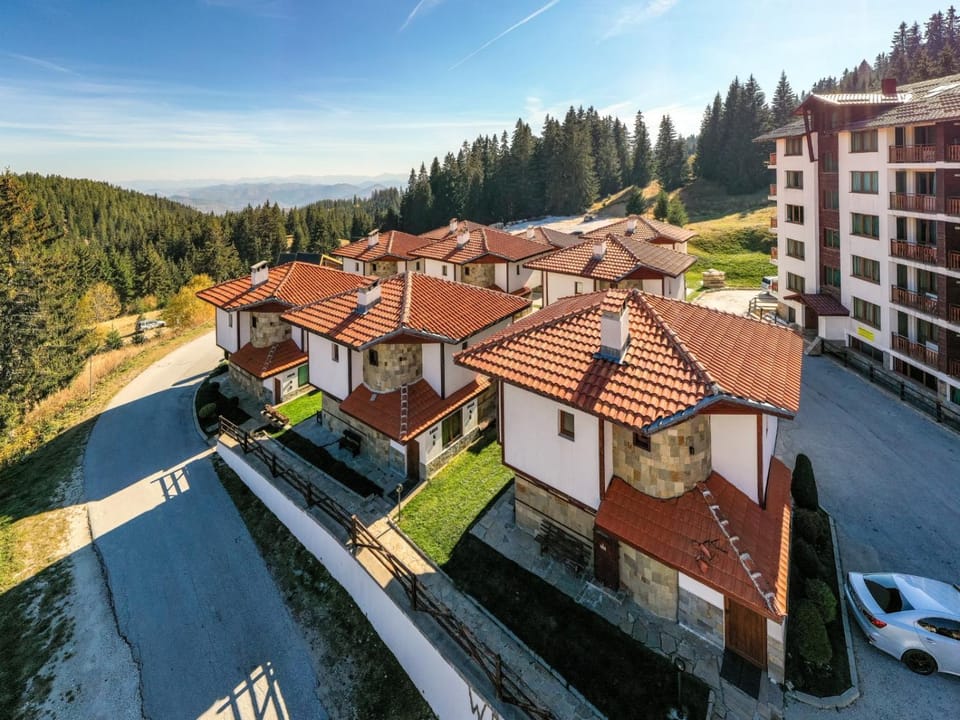 Property building, Bird's eye view