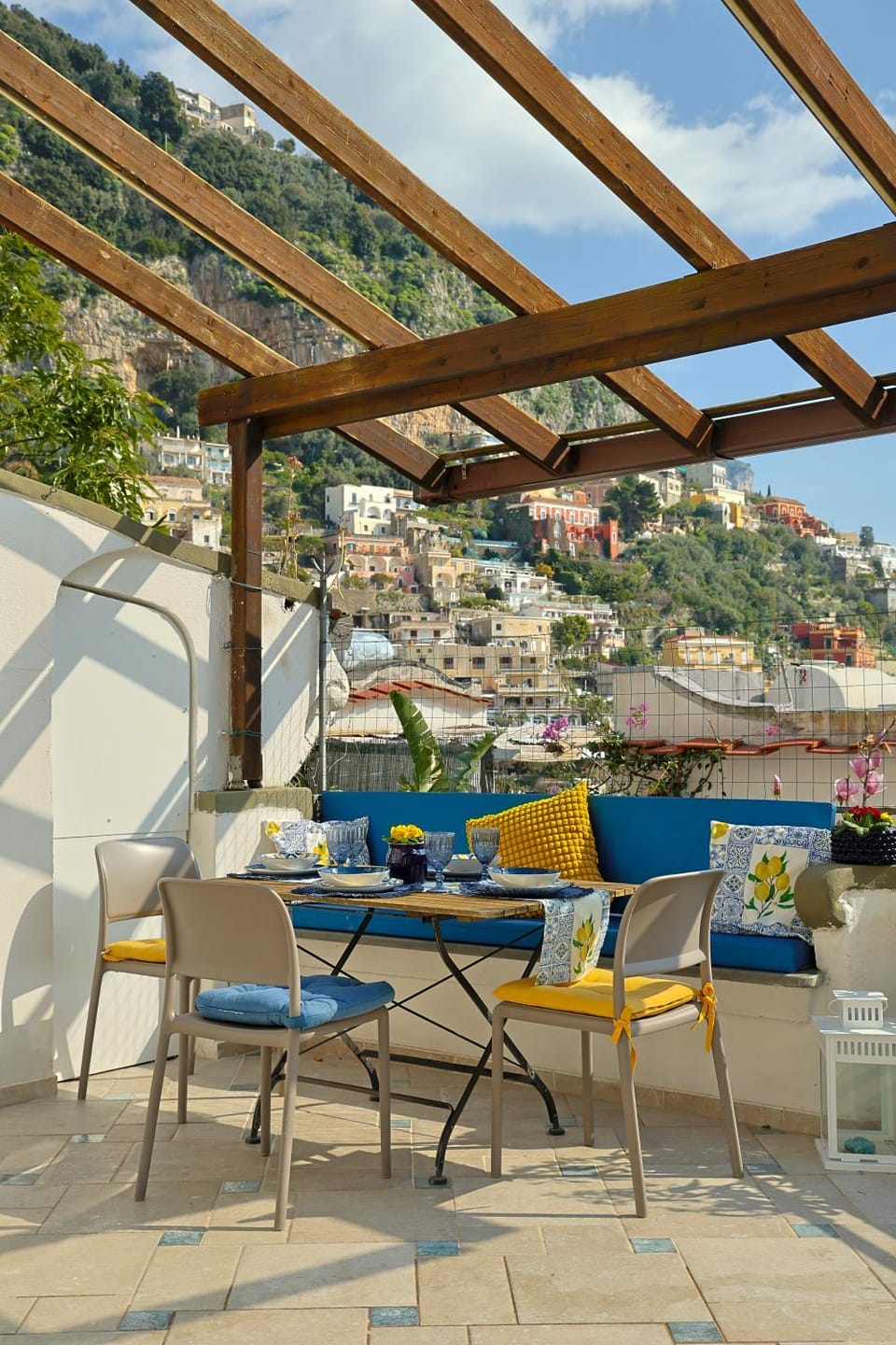 Patio, Natural landscape, Balcony/Terrace, City view, Mountain view