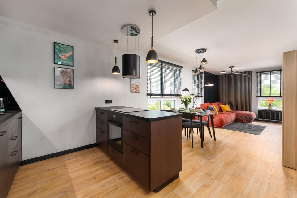 Kitchen or kitchenette, Living room, stove