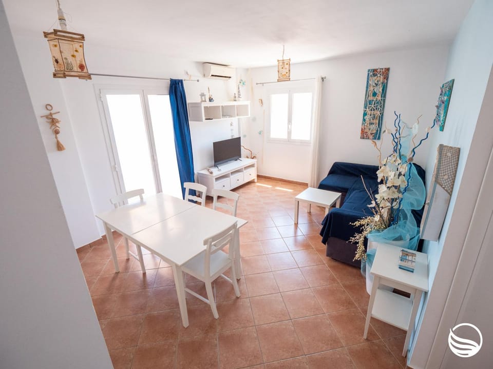 TV and multimedia, Living room, Dining area