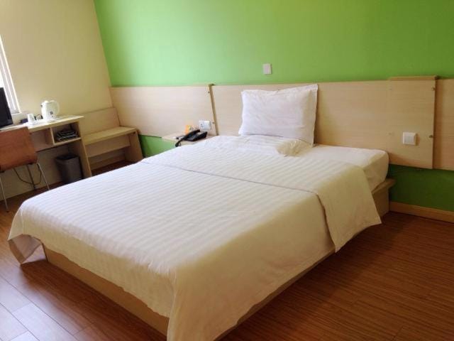7Days Inn Suzhou Park New Area Commercial Street Hotel in Suzhou