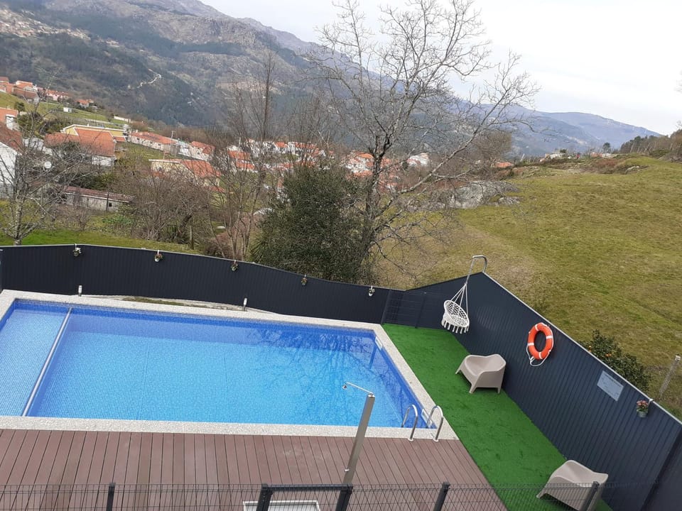Mountain view, Swimming pool