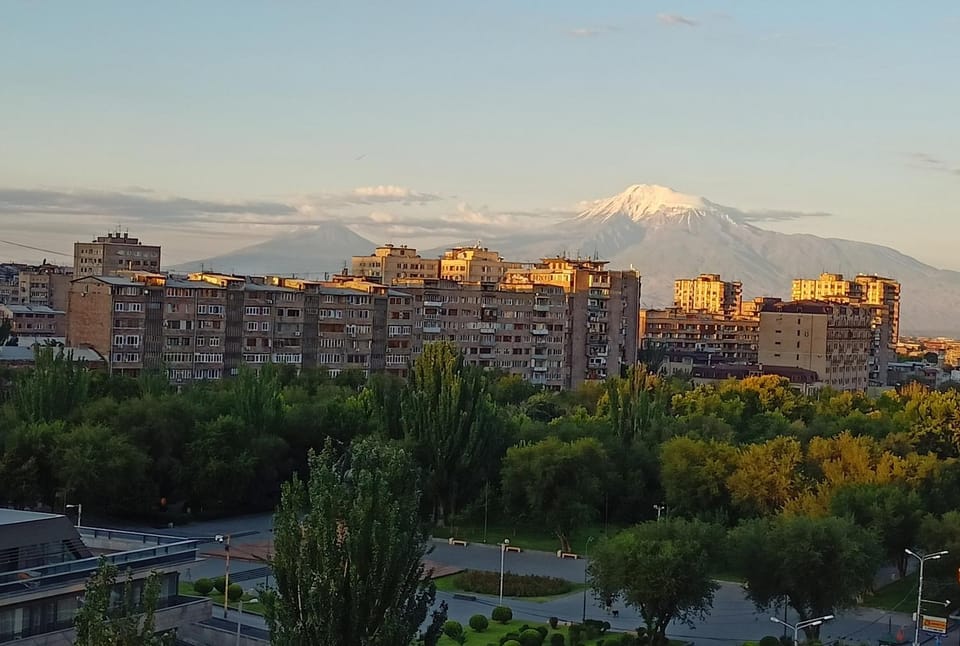 Balcony/Terrace, Balcony/Terrace, City view, City view, Mountain view, Mountain view