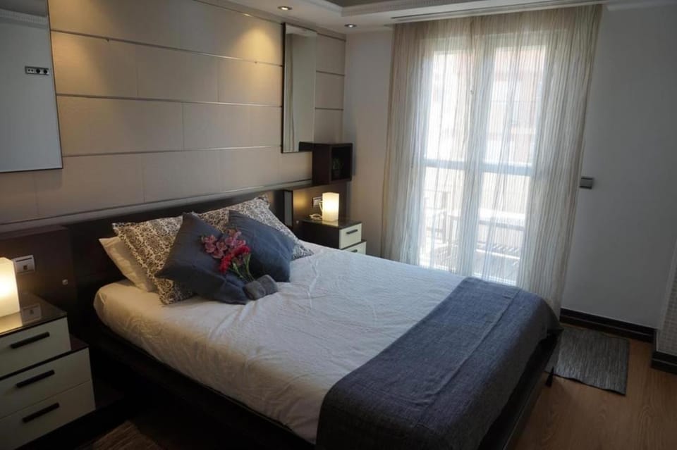 Apartamento Estación María Zambrano y Playa Apartment in Malaga