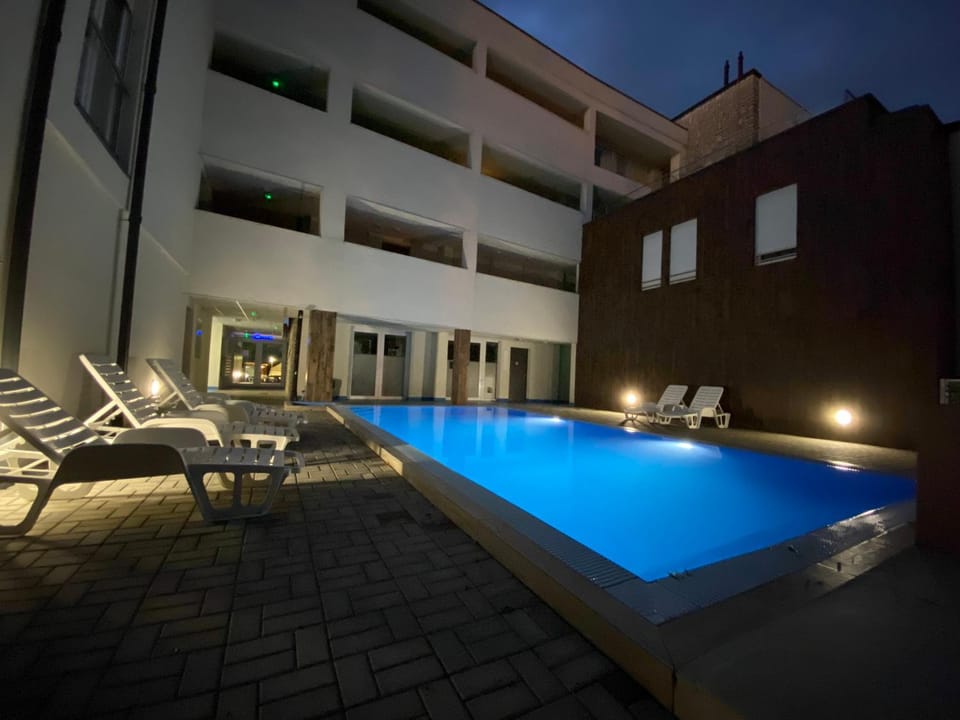 Night, Swimming pool