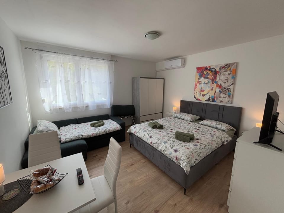 APP KARLA Apartment in Pula