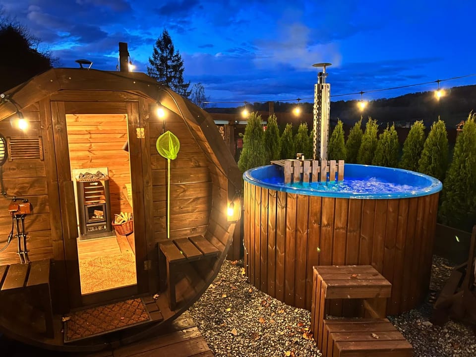 Night, Natural landscape, Hot Tub, Hot Tub, Sauna, Sauna