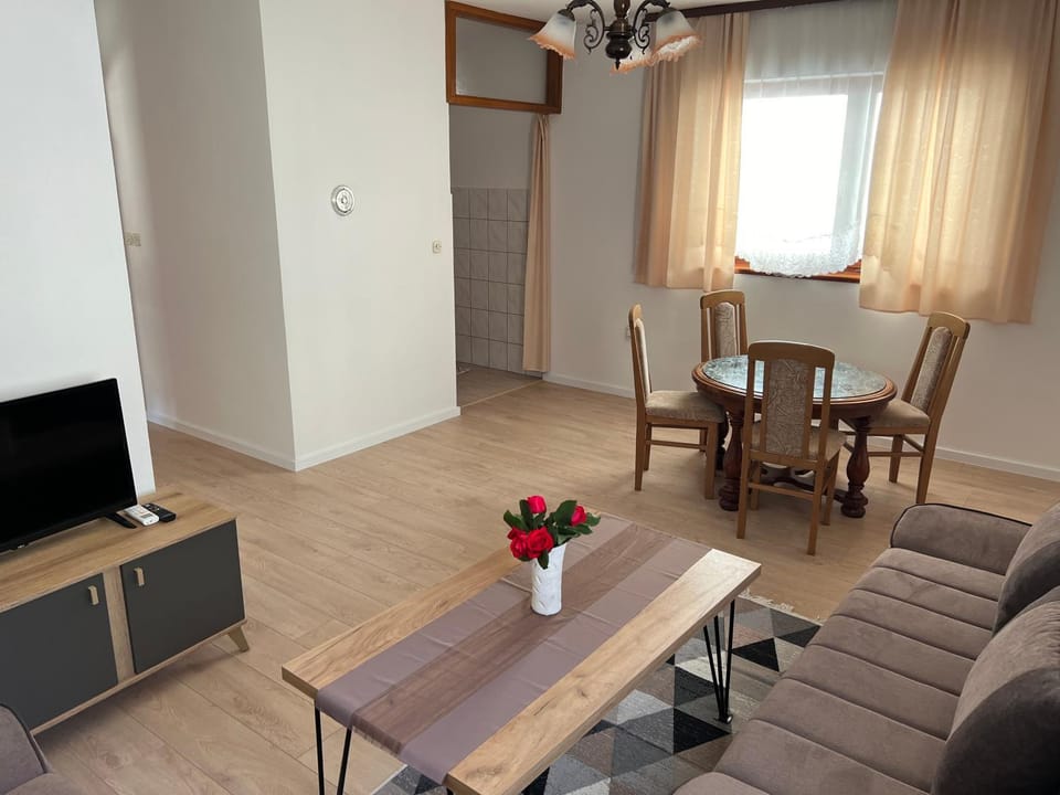 Cheap house near the center of the city Apartment in Mostar