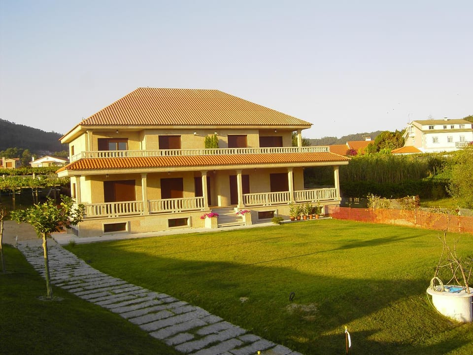 Property building, Garden, On site, Sunset