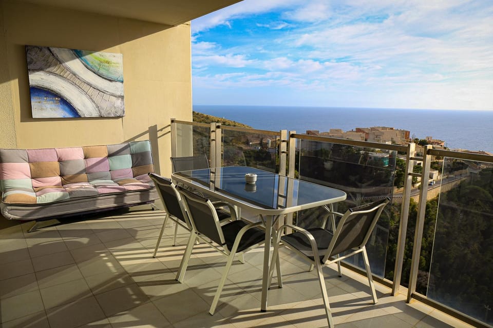 Spring, Balcony/Terrace, Dining area, City view, Mountain view, Pool view, Sea view, Street view, Sunset, Inner courtyard view