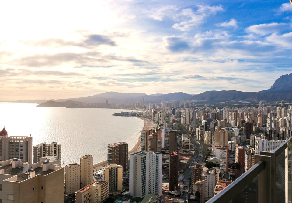 Spring, Off site, Day, Natural landscape, Balcony/Terrace, Dining area, On site, City view, Mountain view, Pool view, Sea view