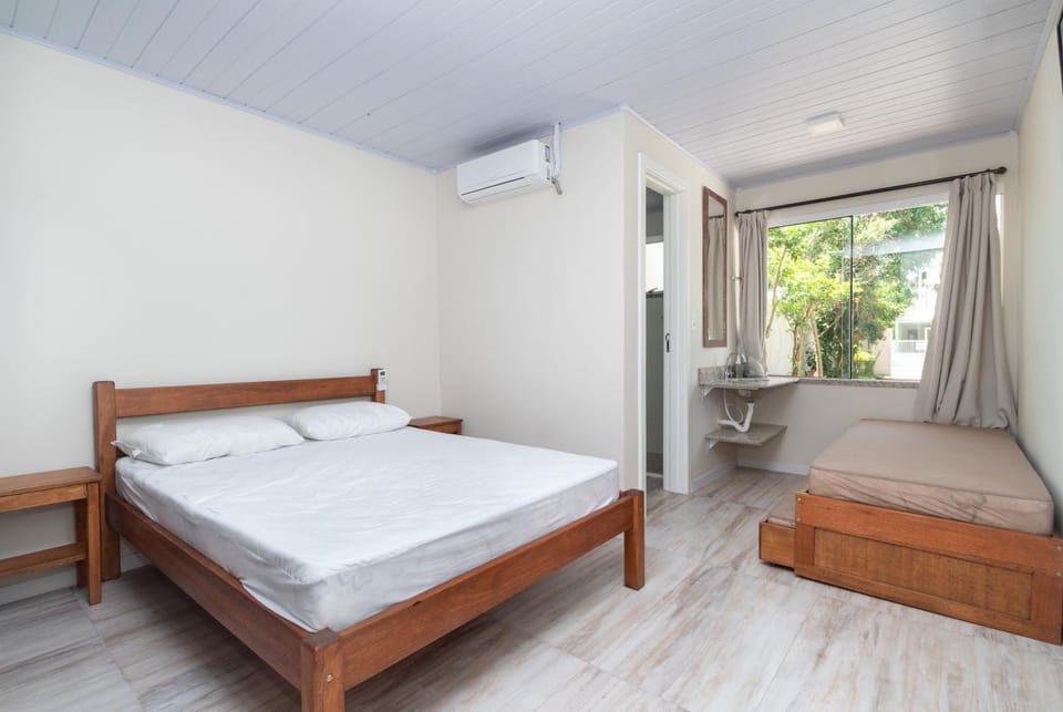 CASA FRANK COM PISCINA EM MARISCAL House in Bombinhas