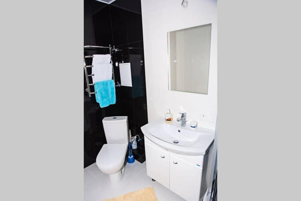 Студія, вул. Сумгаїтська, 24, центр ПЗР Apartment in Ukraine