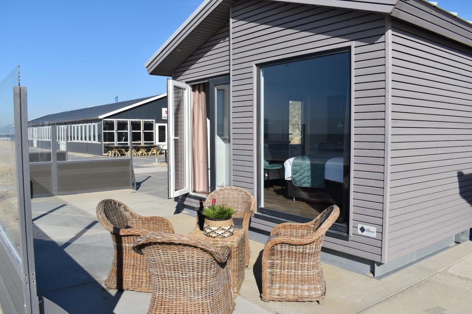 STRAND 21 hotelchalets Chalet in Zandvoort