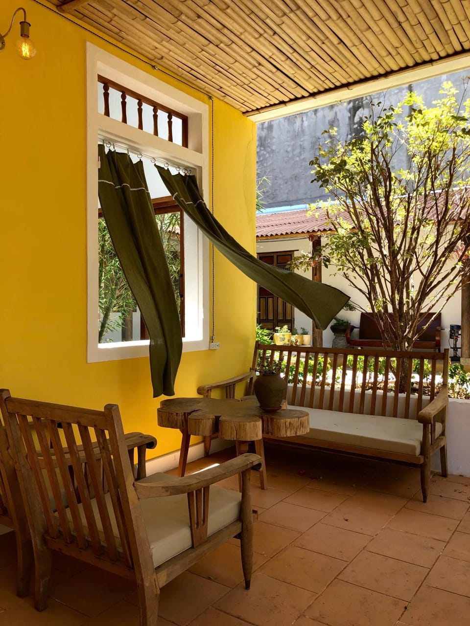 Lounge or bar