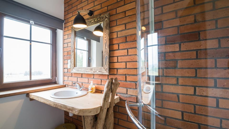 Bathroom, Decorative detail