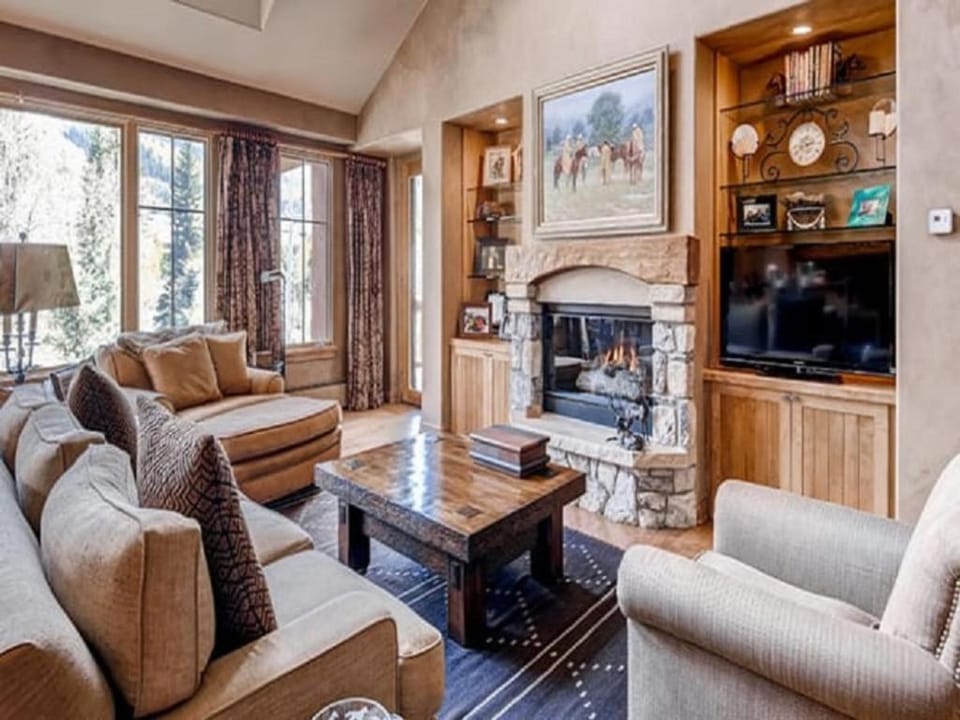 Beaver Creek Elkhorn - 2 Bedroom Condo By Gondola Resorts Apartment in Beaver Creek