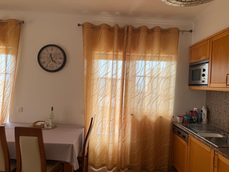 Charm Apartment T2 with Big Private Terrace Self check-in Apartment in Albufeira