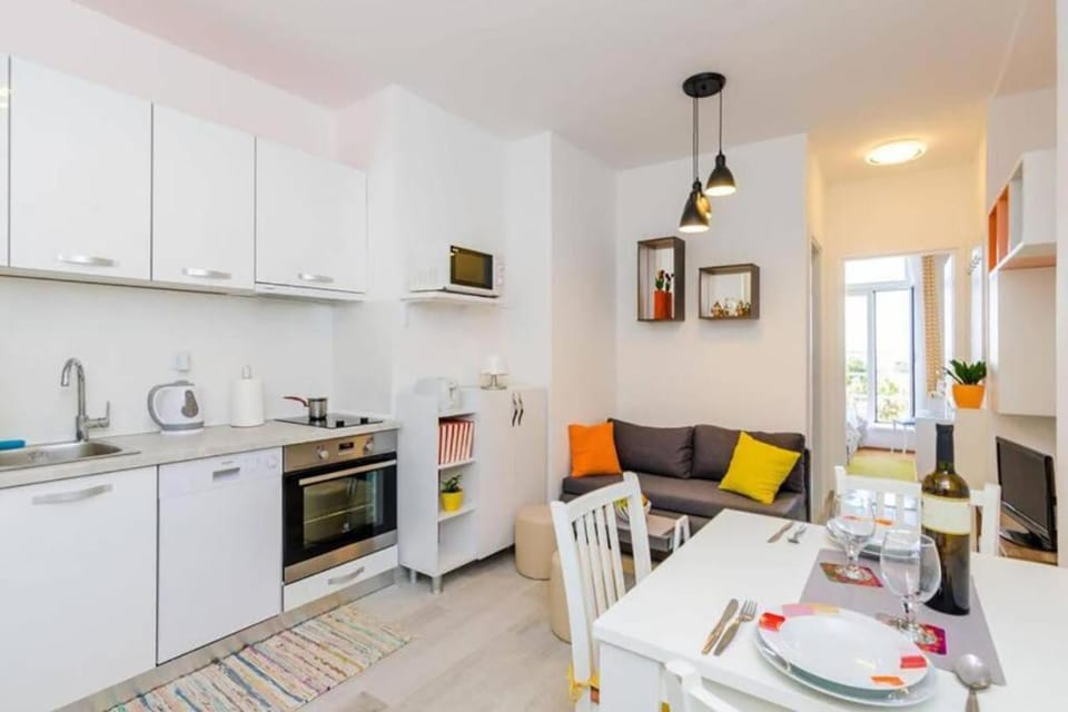 Kitchen or kitchenette, Living room, Dining area