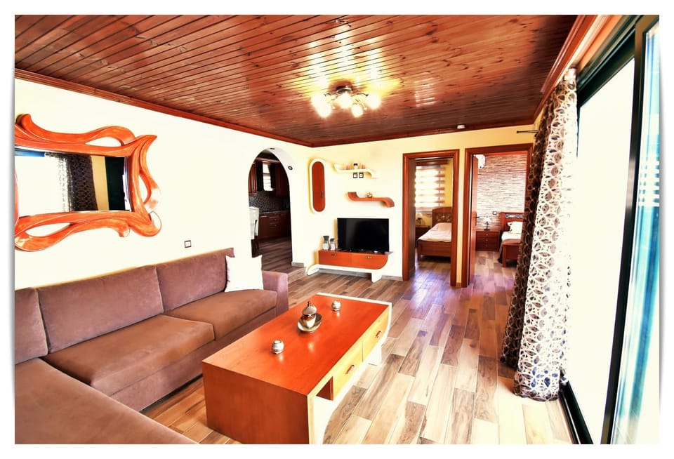 Ardani paradise view villa with jacuzzi Villa in Karpathos, 857 00, Greece