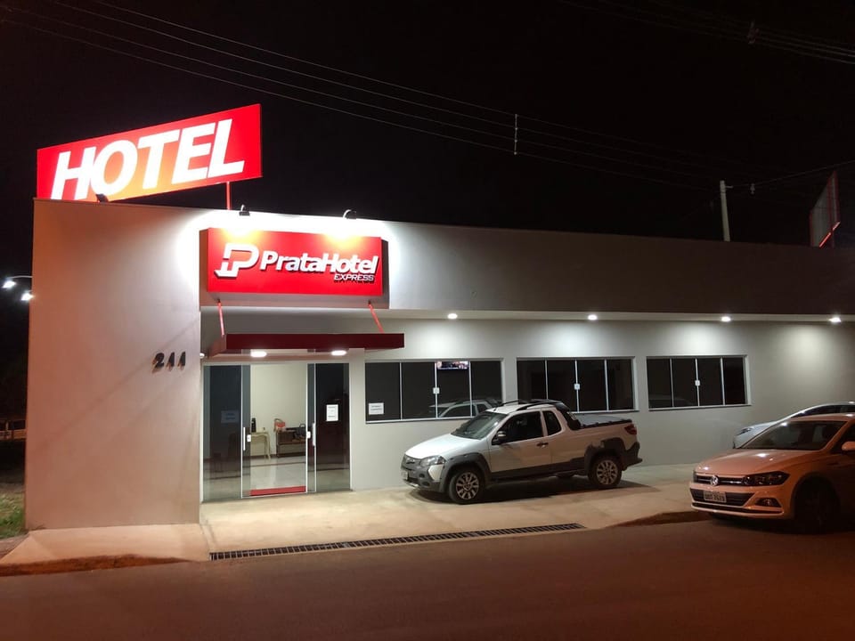 Property building, Facade/entrance, Night