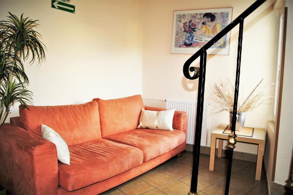 Willa Ostoja Bed and Breakfast in Masovian Voivodeship