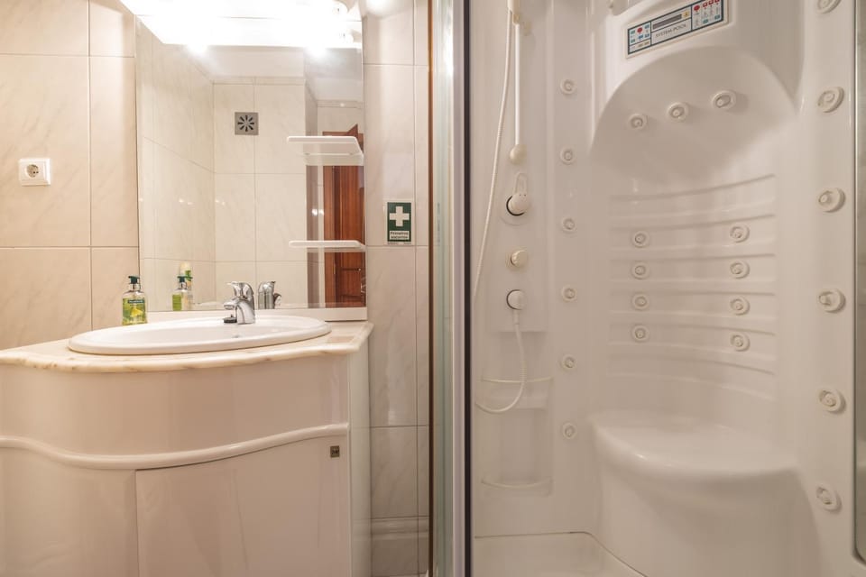 Casa Blanca II Apartment in Funchal