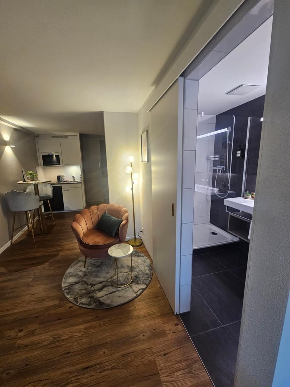 Bathroom, Kitchen or kitchenette